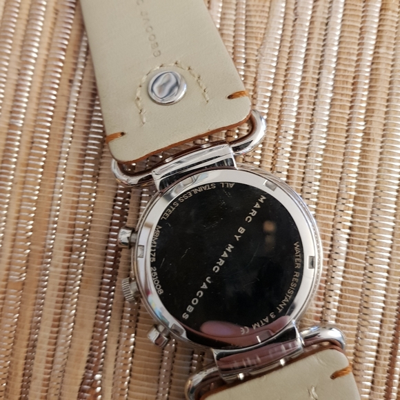 MARC by Marc Jacobs genuine leather watch - Picture 2 of 6